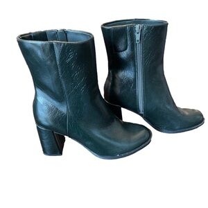 Women's A New Day Faux Leather Janelle Boots. Size 8